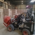 Knikmopsen op een rij.